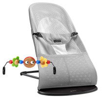 BABYBJÖRN, Balance Soft, Babysitter + Träleksak, Silver/Vit, Paket