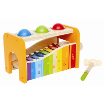 Hape, Hamra och spela på bänken